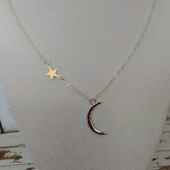Moon & Star Pendent - Picture 3 of 4